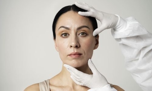 Colágeno e Flacidez: Como cuidar da pele do rosto e do corpo